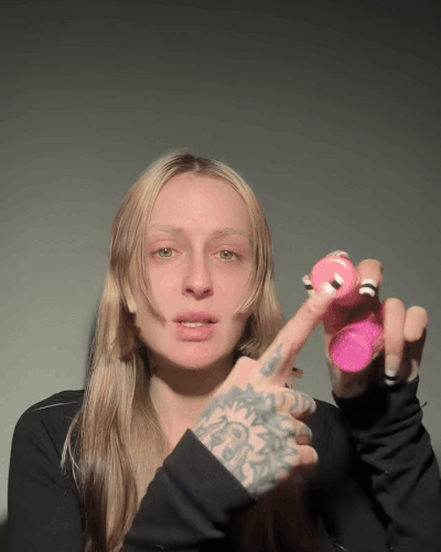 لون جيلي مائي بارد من ميلك ميك أب، تشيل (أحمر) - 0.17 أونصة - لون شفاف للشفاه والخدود - لمسة نهائية مائية قابلة للبناء