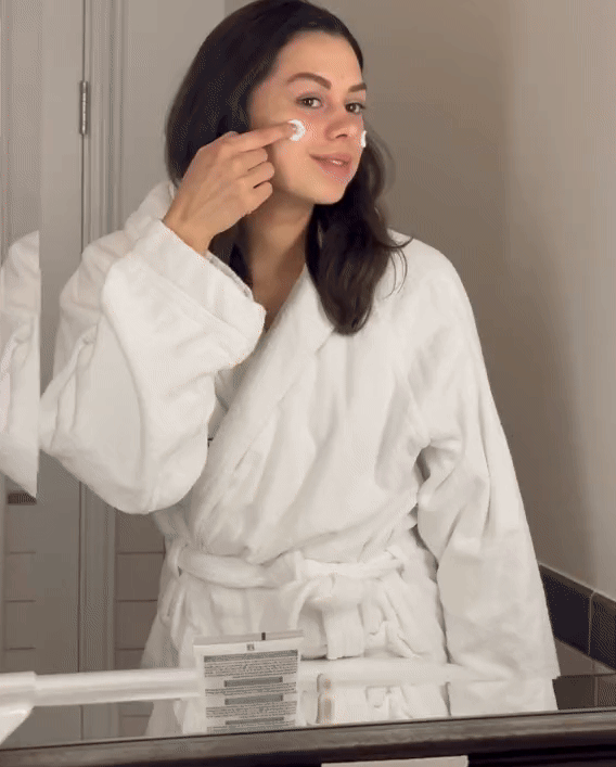 Garnier Bio Rosy Glow 3-in-1 Hydrating Rose Cream